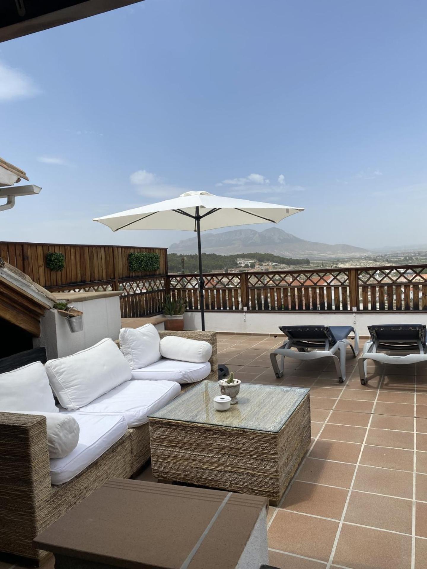 Alhanda Apartahotel Benamaurel Екстериор снимка