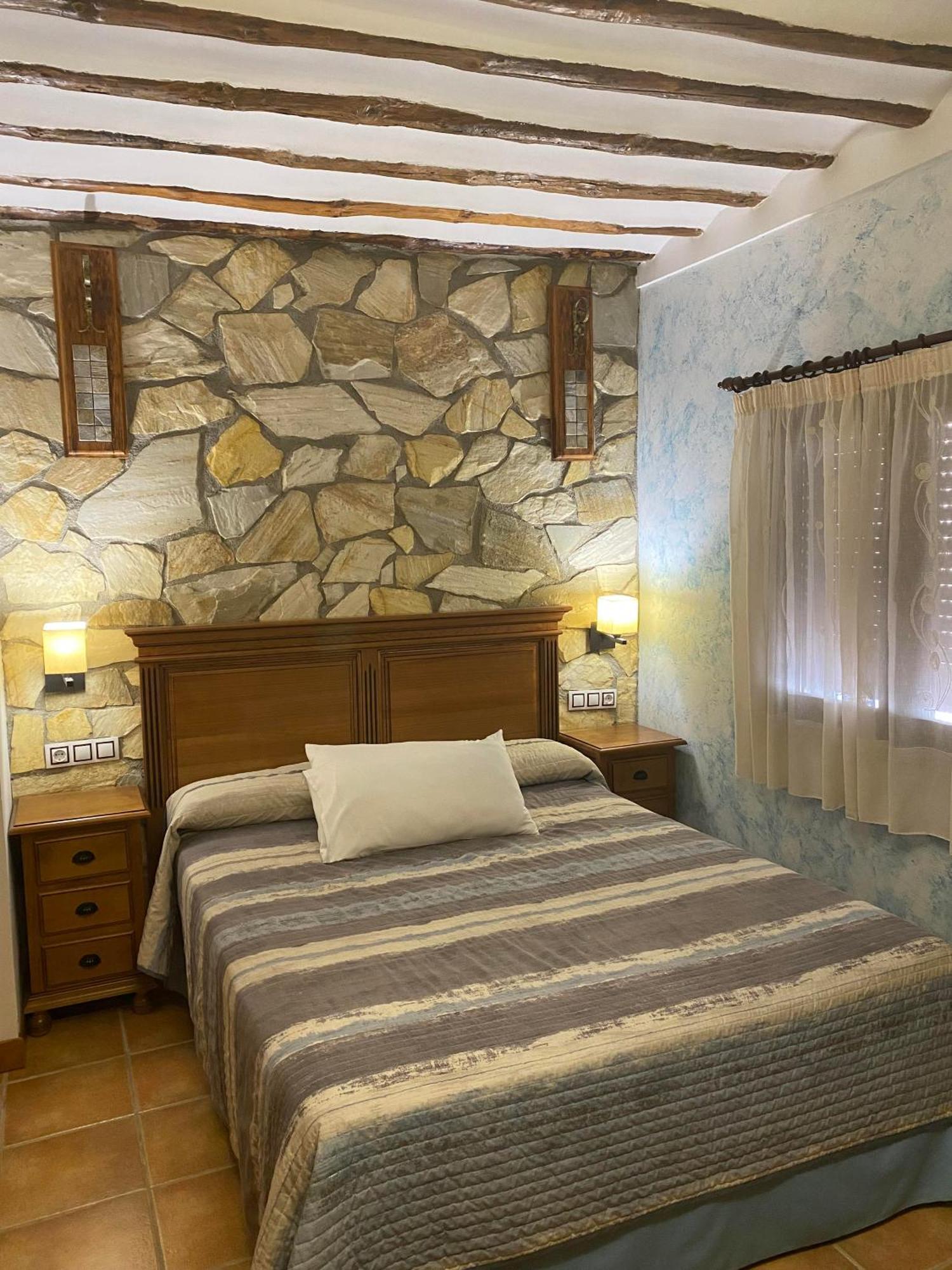 Alhanda Apartahotel Benamaurel Екстериор снимка